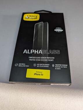 Otterbox Alphaglass iphone Xr open box